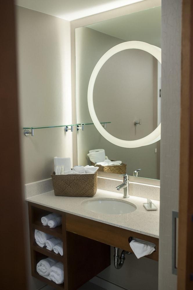 Springhill By Marriott Midtown Hotel Cincinnati