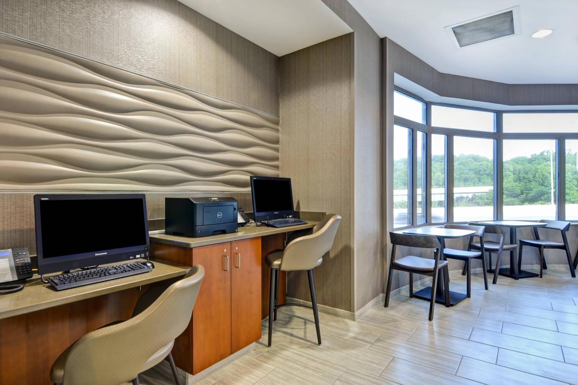 Hotel Springhill By Marriott Midtown Cincinnati