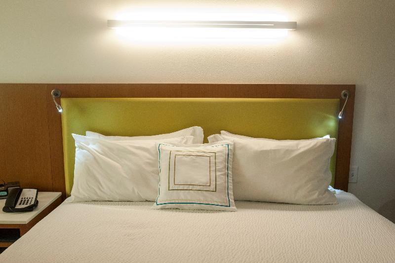 Springhill By Marriott Midtown Hotel